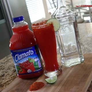 Michelada, comiendo rico