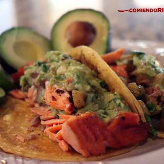 tacos de salmon, tacos de pescado, recetas de cocina, comiendo rico